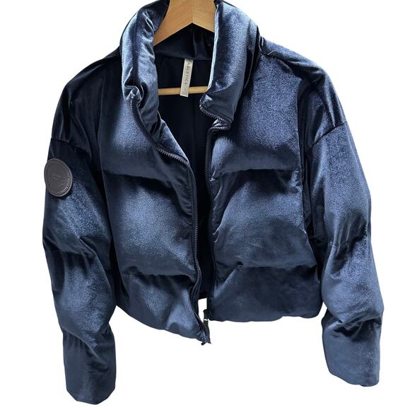 Fabletics Wander Velour Cropped Puffer Jacket- Women's Size Small - Picture 1 of 6